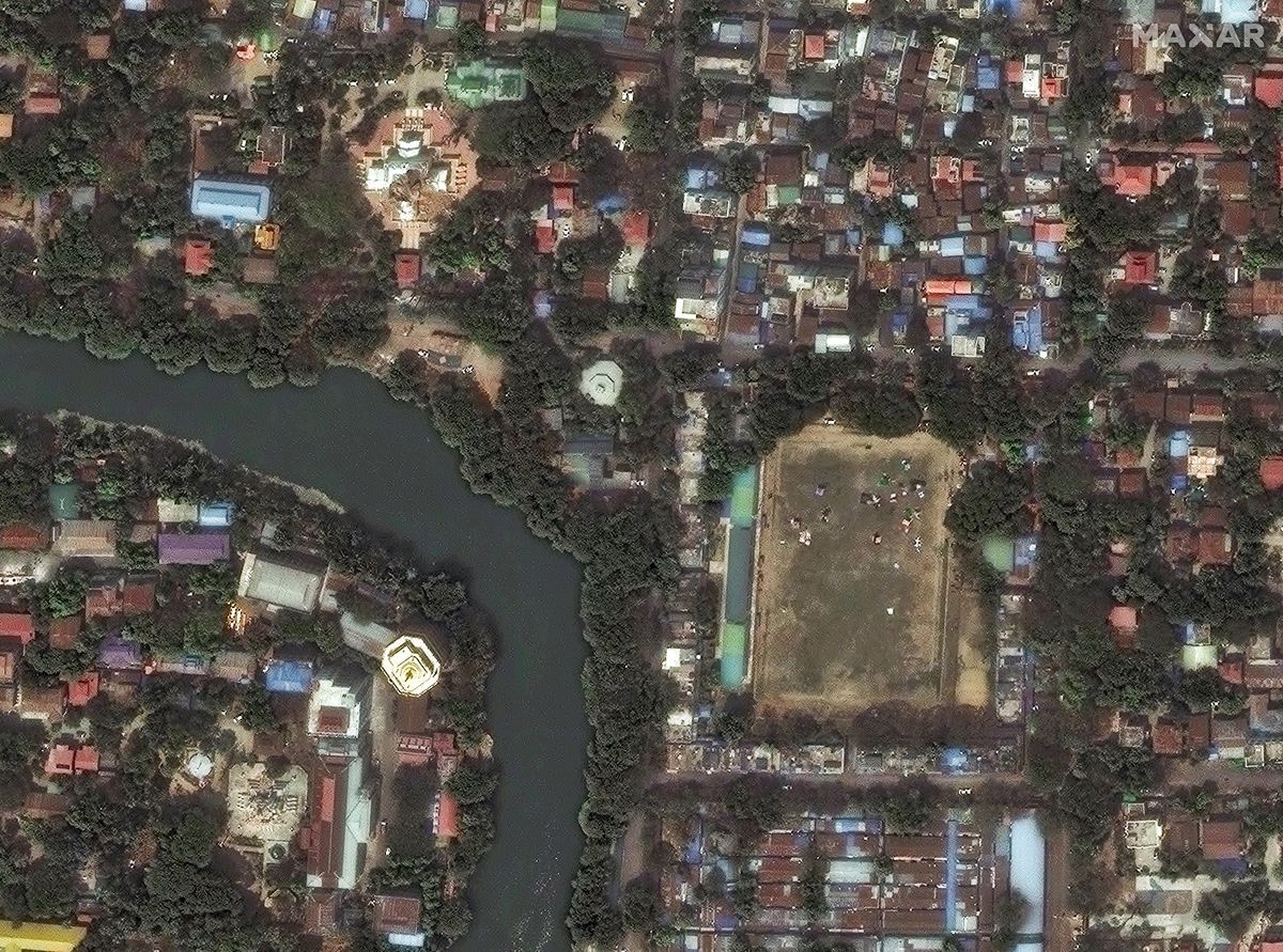 01 After damaged pagodas and relief area in Mandalay, Myanmar, 29 March 2025.jpg